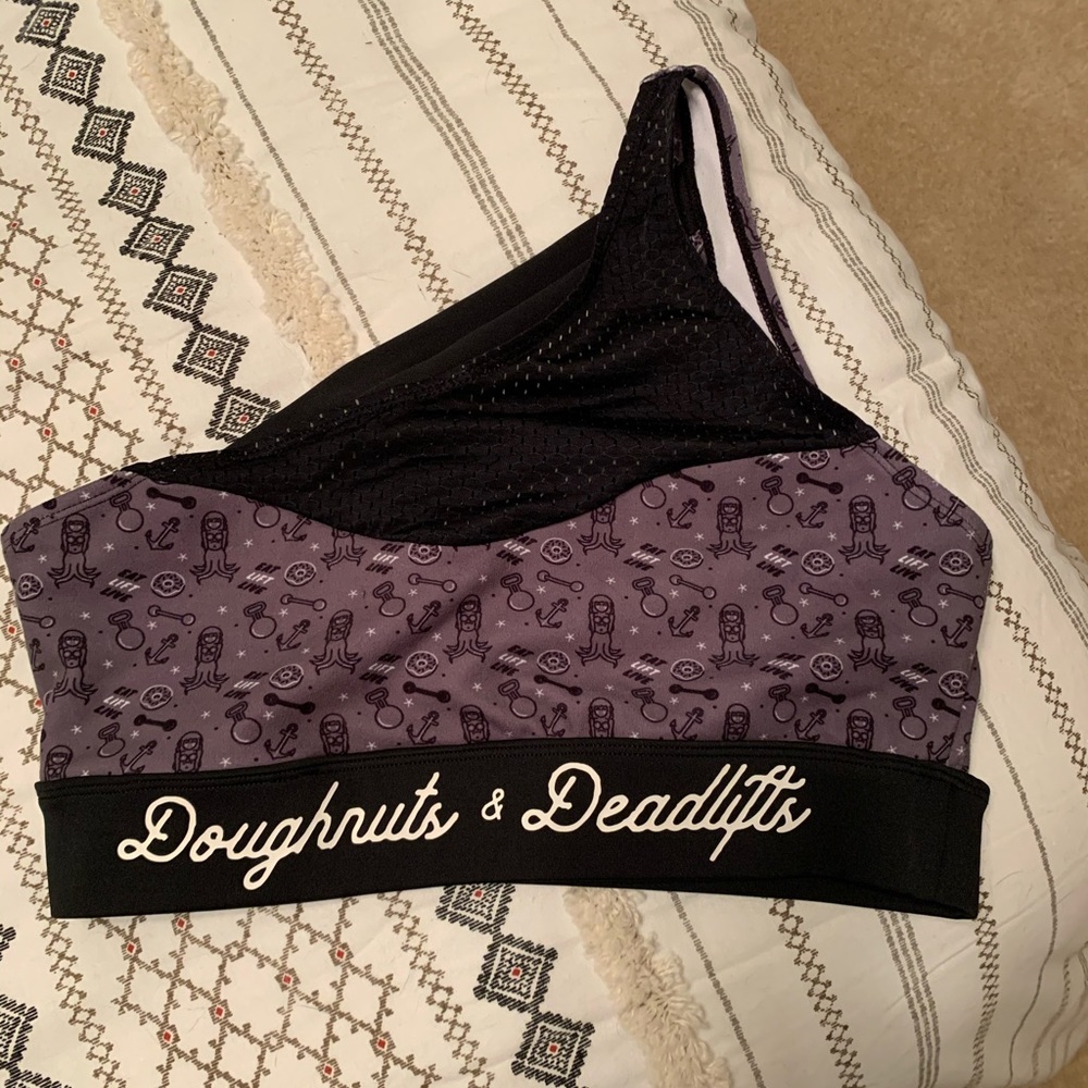Doughnut & Deadlift one strap bra
